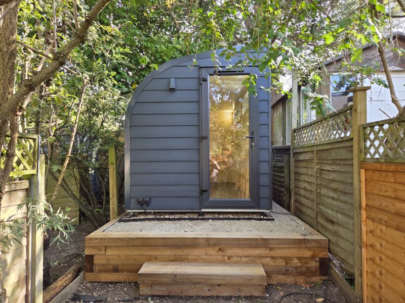 eSnug Plus four-metre garden office with side entrance, fitted in narrow London garden